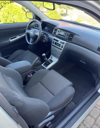 Toyota Corolla cena 9900 przebieg: 244000, rok produkcji 2004 z Syców małe 326